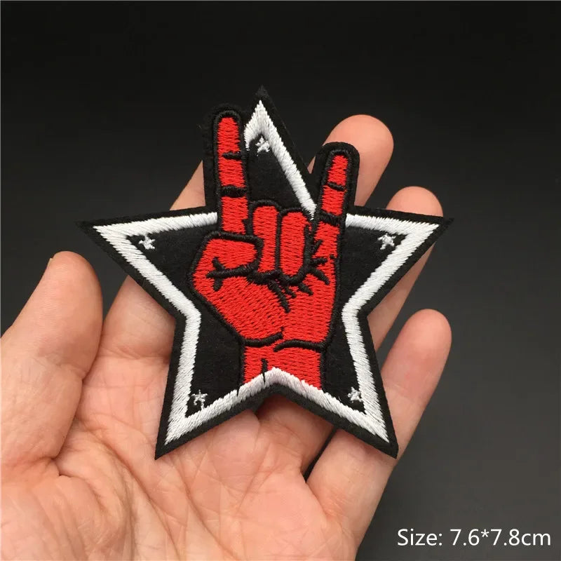 Patch brodé rock punk thermocollant pour blouson ou veste en jean - vue 37