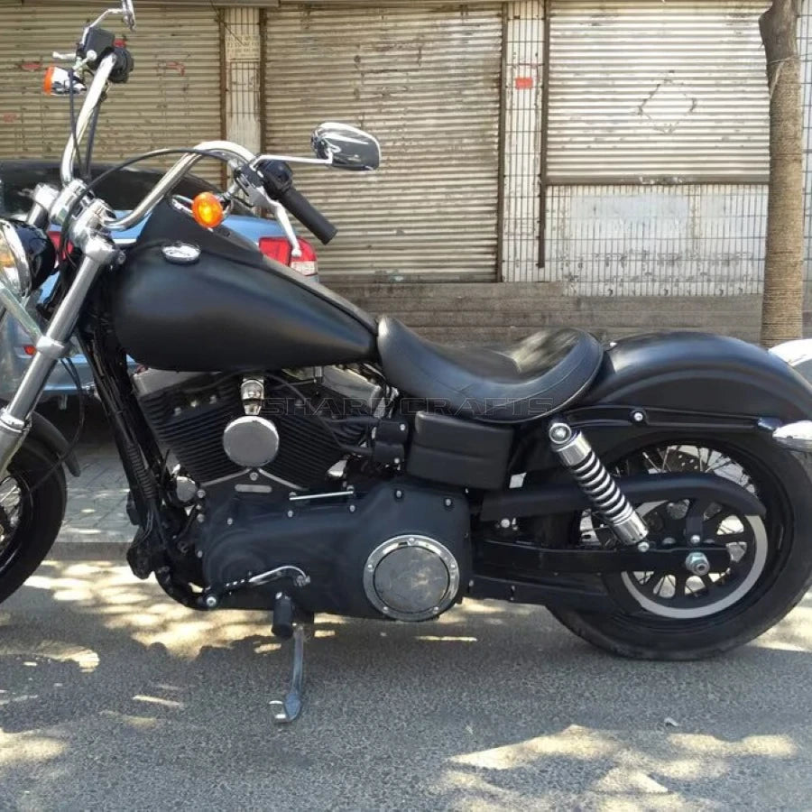 Caches latéraux de batterie pour Harley Dyna - vue 6