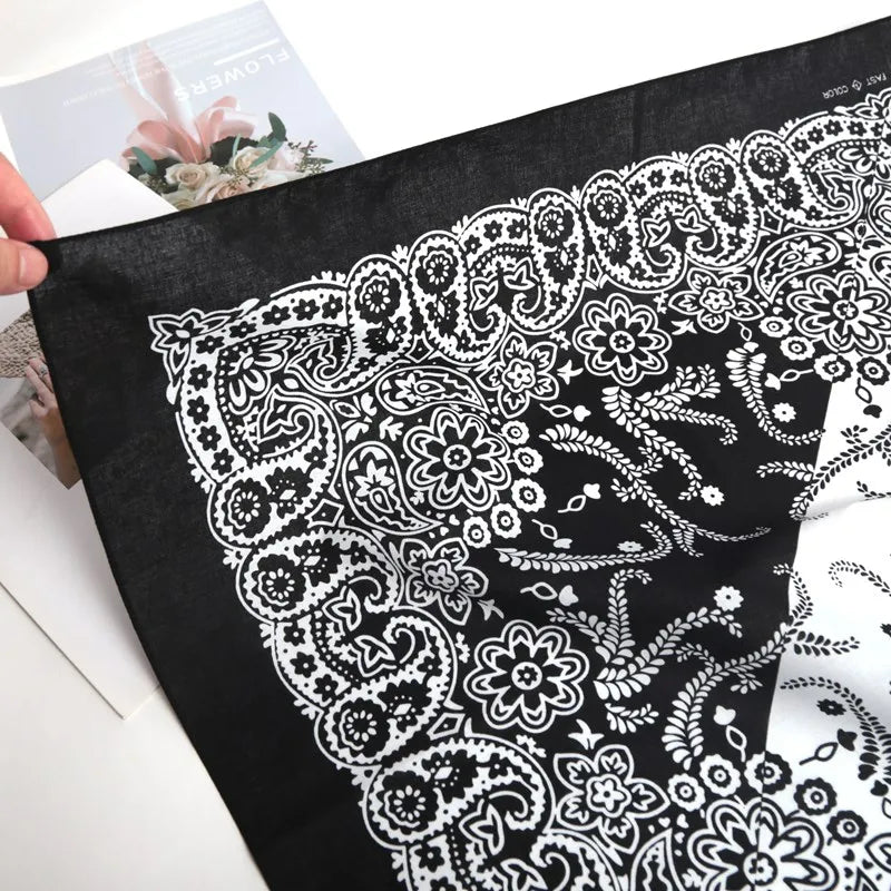 Bandana carré en coton motif cachemire - vue 5