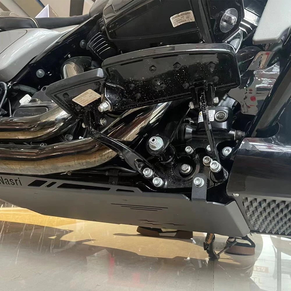 Sabot de protection moteur (Skid Plate) - Harley-Davidson CVO Road Glide, CVO Street Glide 2023-2024 – photo 4/6
