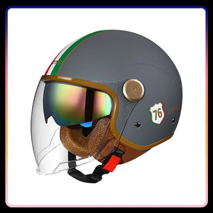 Casque moto jet rétro ouvert, vue de profil - vue 6