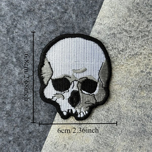 Écusson tactique brodé tête de mort punk avec fixation velcro - vue 3