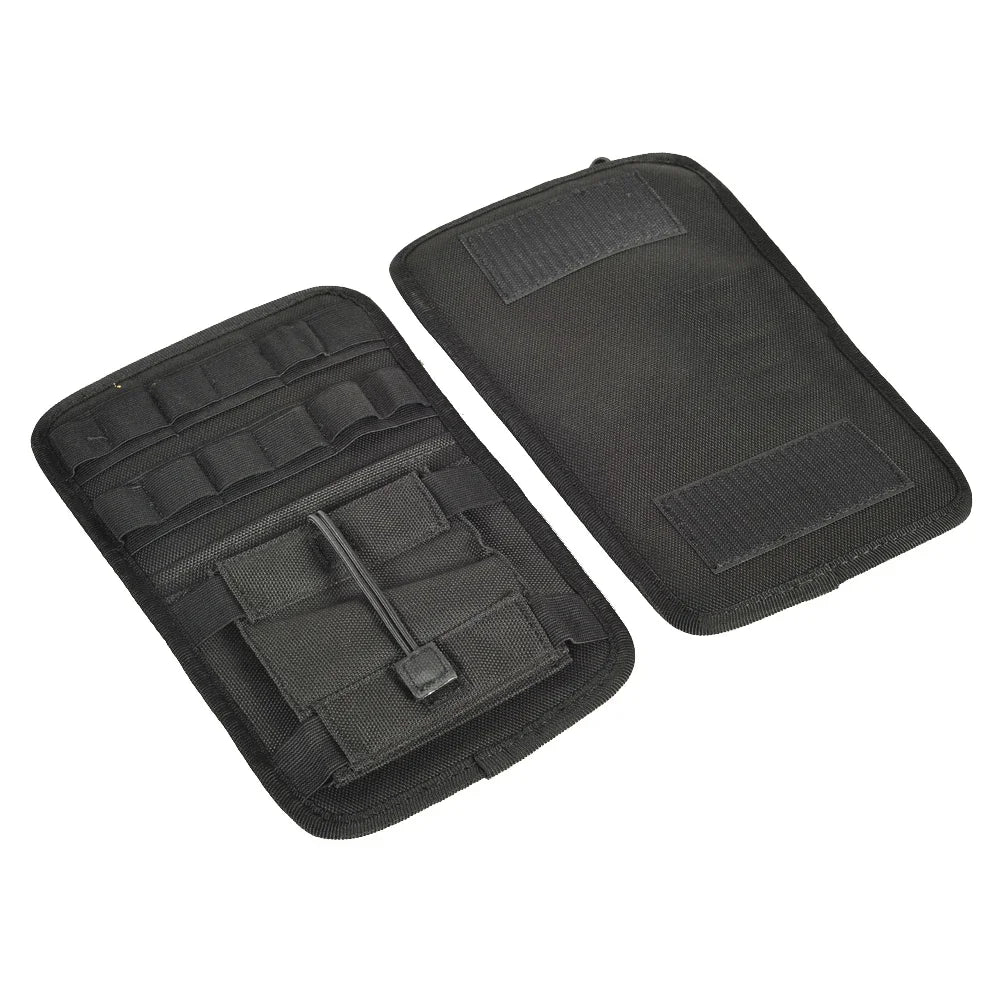 Kit de doublures textiles noires installées dans une sacoche rigide de moto - vue 4