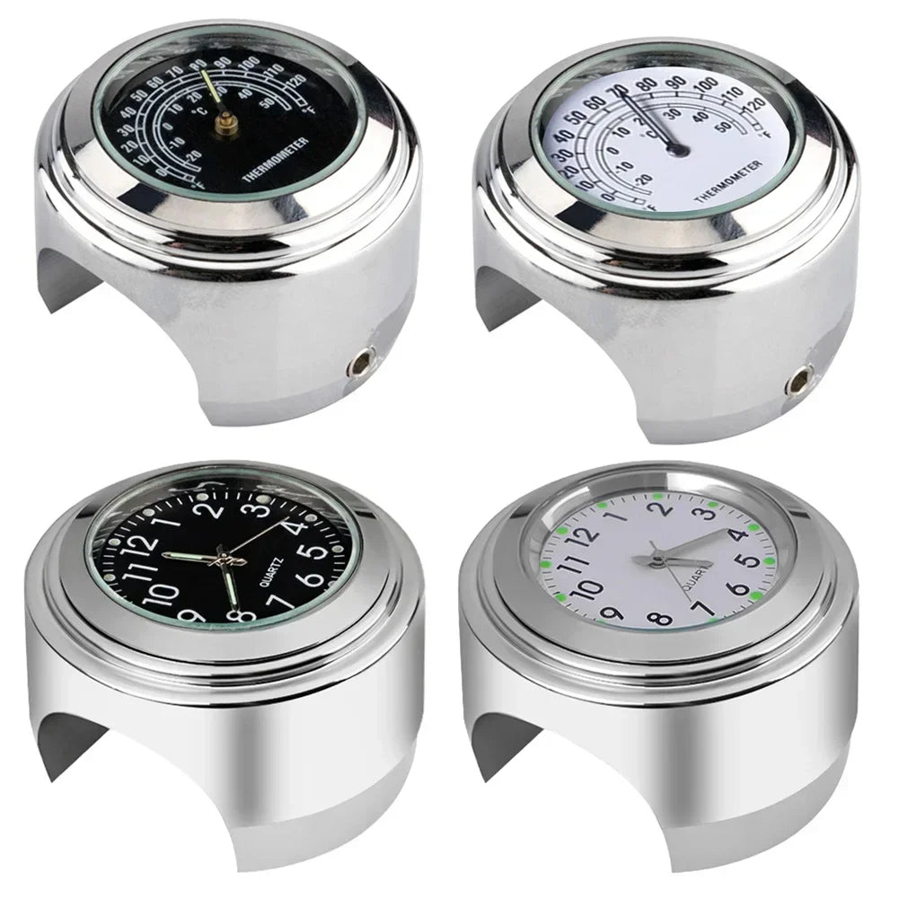 Horloge et thermomètre noirs fixés sur le guidon d'une moto - vue 2