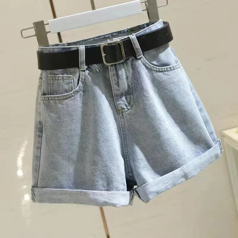 Mini short en jean délavé brodé motif aile - vue 7