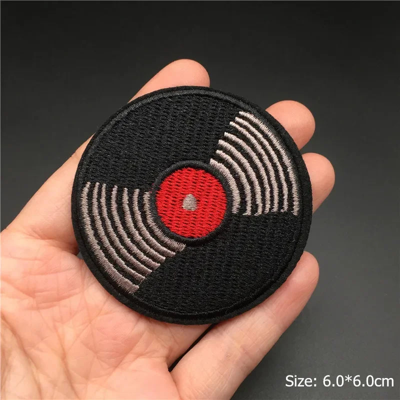 Écusson brodé crâne "Rock Punk" à repasser, patch biker pour veste et jean