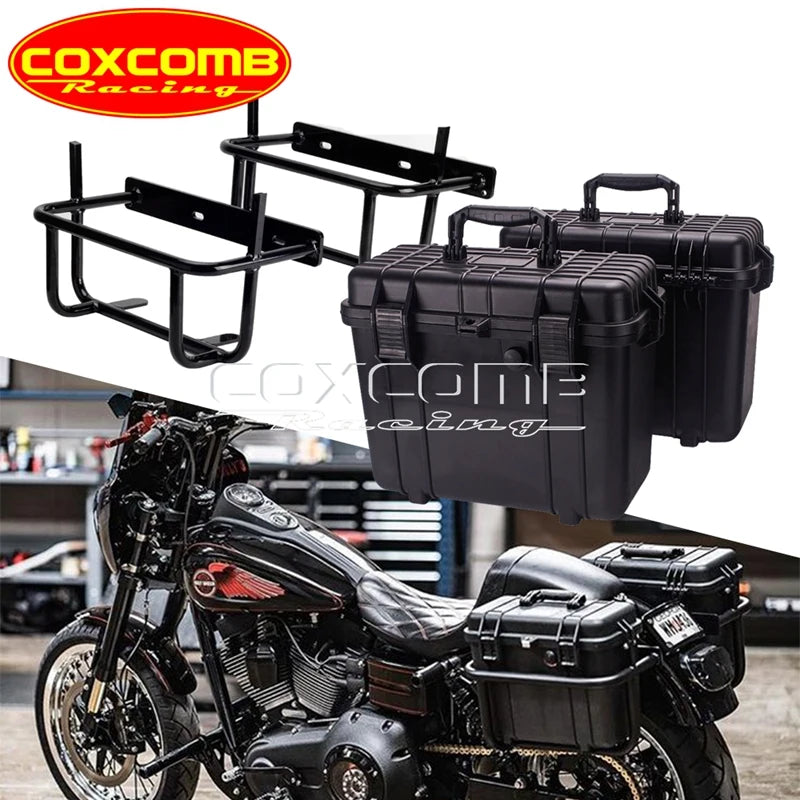 Valise latérale noire en ABS montée sur une Harley-Davidson Softail - vue 1