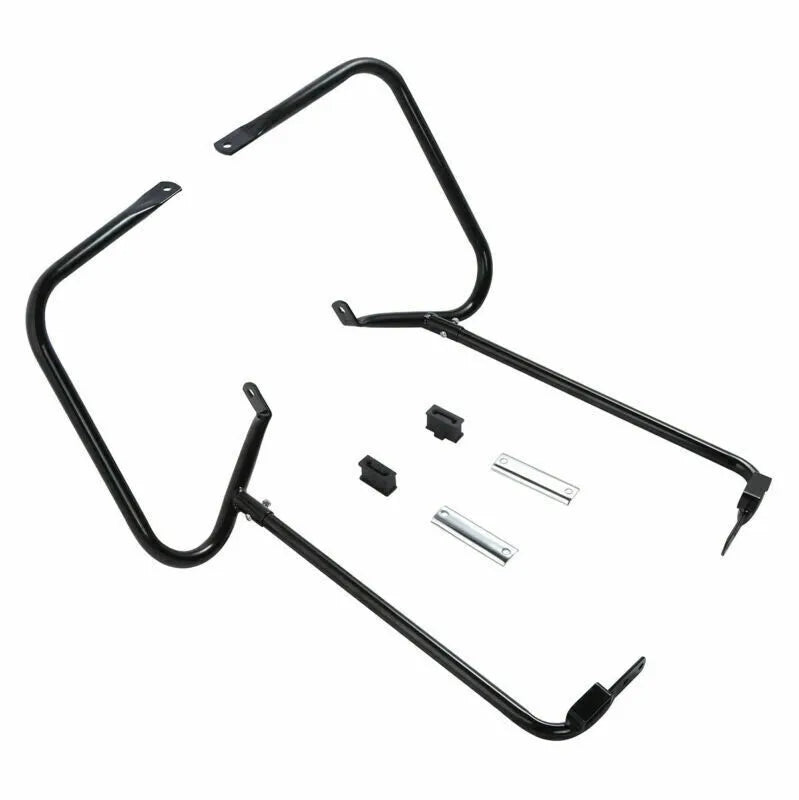 Barre de protection chromée soutenant les sacoches d'une Harley-Davidson Touring - vue 5