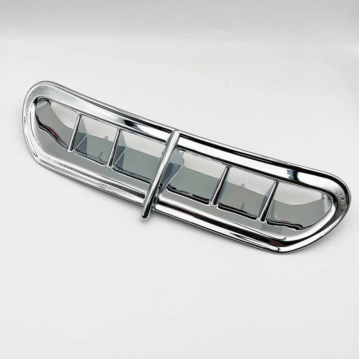Cache d'aération chromé pour carénage de moto Harley-Davidson - vue 3