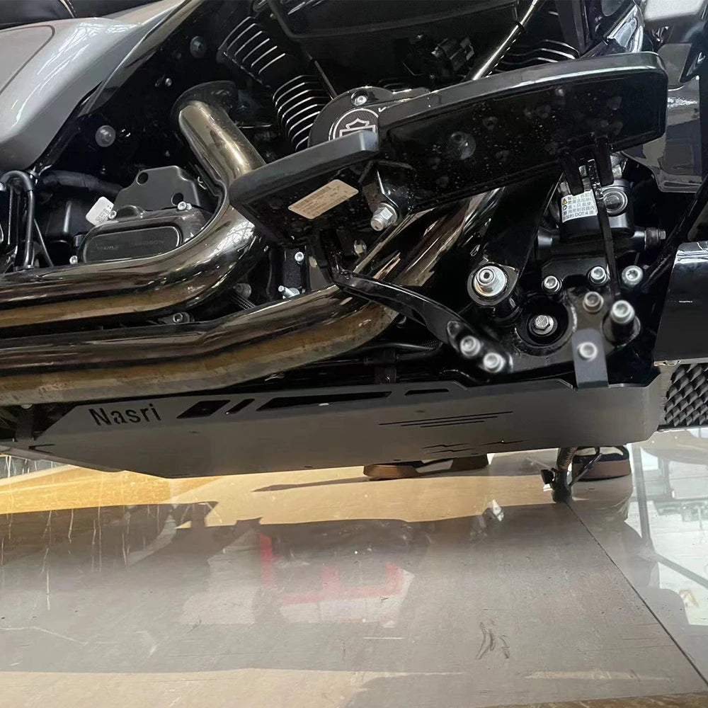 Sabot de protection moteur (Skid Plate) - Harley-Davidson CVO Road Glide, CVO Street Glide 2023-2024 – photo 2/6