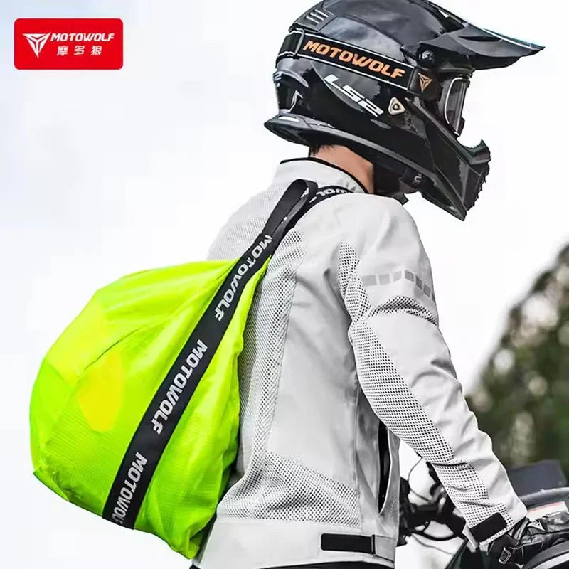 Sac à dos porte-casque vert armée pour moto - vue 3