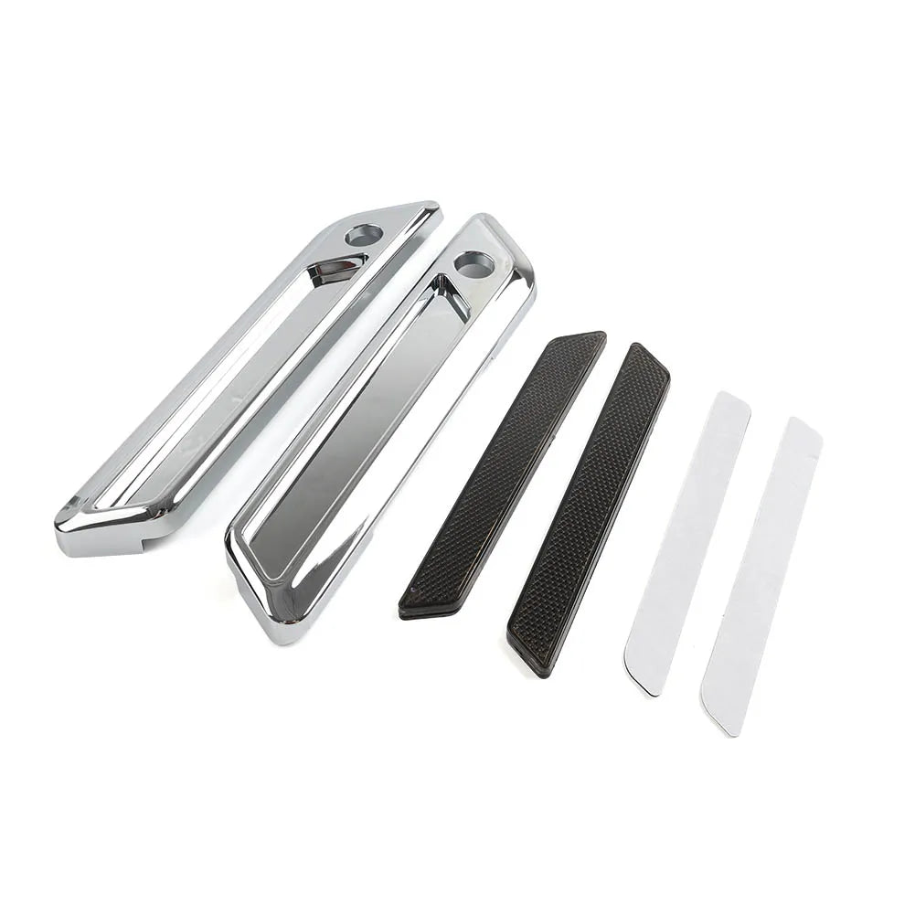 Caches de charnières de sacoches chromés avec réflecteur fumé pour Harley Touring 2014 et plus - vue 3