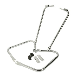 Barre de protection chromée soutenant les sacoches d'une Harley-Davidson Touring - vue 9