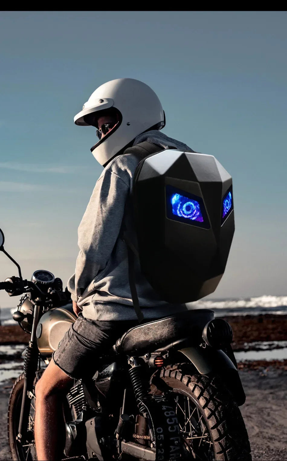 Sac à dos noir avec écran LED lumineux arrière - vue 6