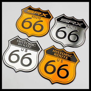 Emblème autocollant aluminium Route 66 sur carrosserie de moto - vue 1