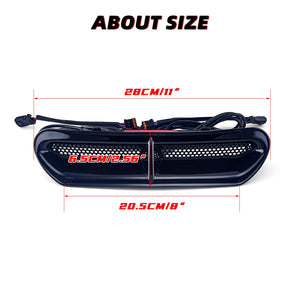 Insert lumineux LED noir intégré à la grille de ventilation d'une Harley-Davidson Street Glide - vue 3
