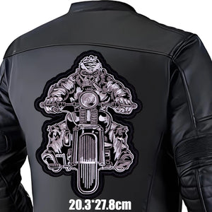 Écusson brodé motif tête de mort motard sur fond noir - vue de face - vue 37