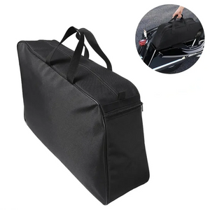 Doublure souple noire insérée dans une sacoche rigide de moto Harley Touring - vue 3