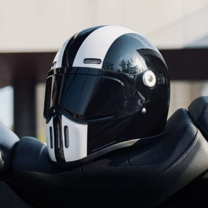 Casque moto intégral en fibre de carbone - vue de profil - vue 18