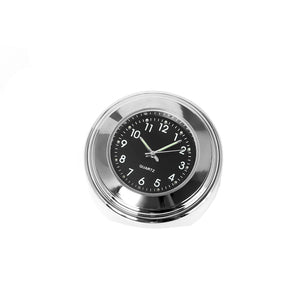 Horloge à quartz argentée fixée sur le guidon d'une moto - vue 3