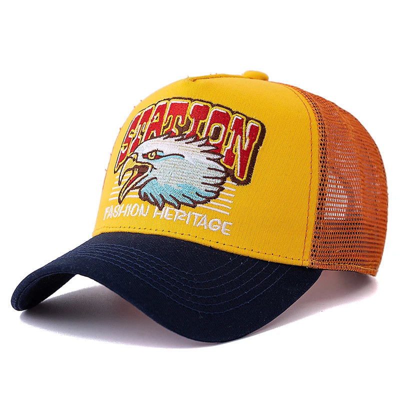 Casquette trucker mesh grise avec motif tête d'aigle - vue de face - vue 6