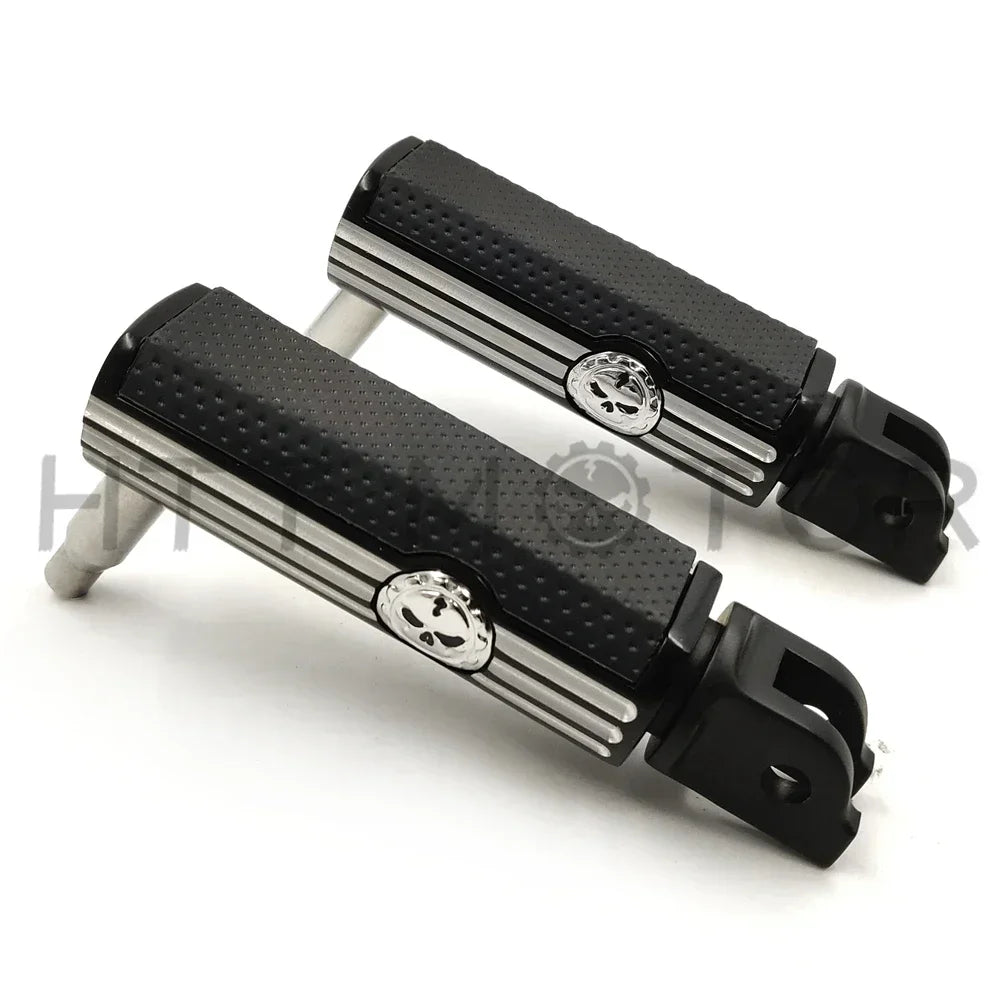 Repose-pieds conducteur "Defiance" noir anodisé pour Harley-Davidson Breakout FXBR 114 et FXBRS 2018 et plus – photo 1/7