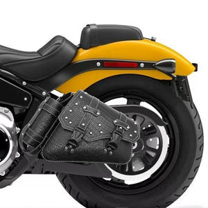 Sacoche de bras oscillant noire fixée sur le bras oscillant d'une Harley-Davidson - vue 3