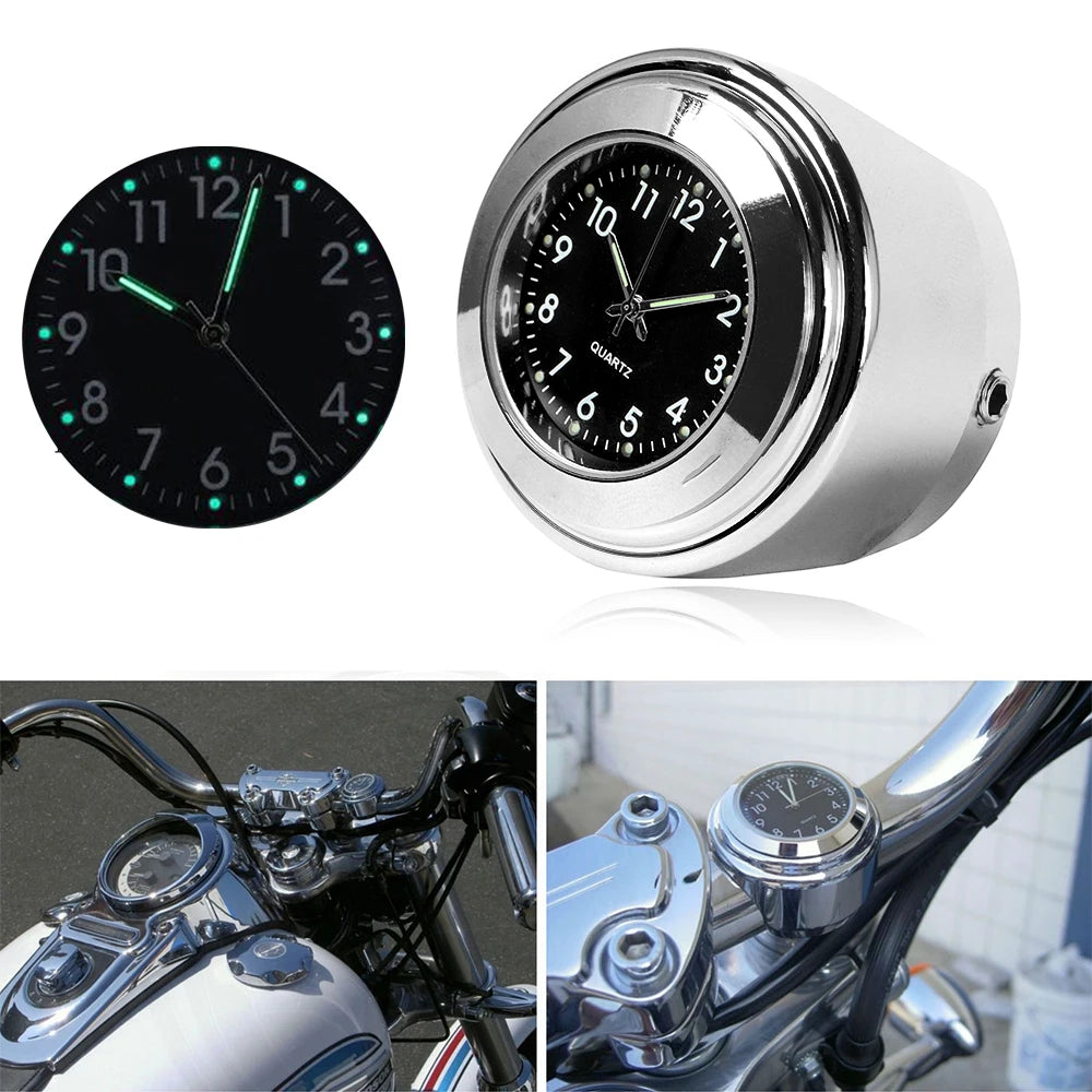 Horloge à quartz argentée fixée sur le guidon d'une moto - vue 1