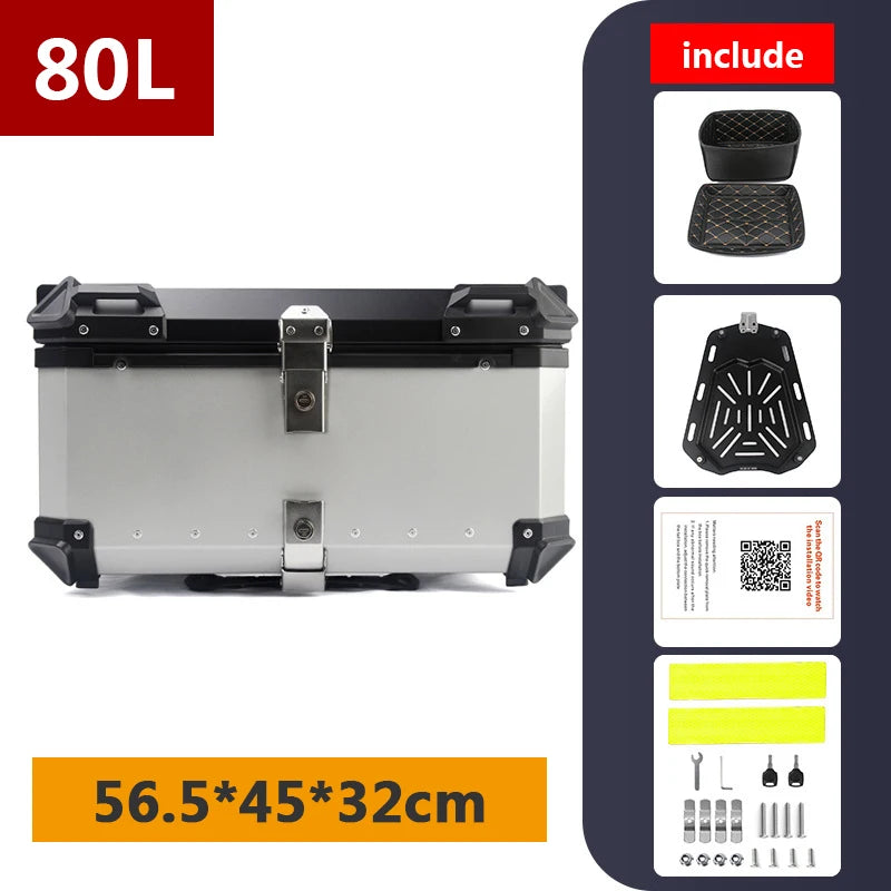 Top case moto en aluminium noir avec serrure, fixé sur un porte-bagages arrière - vue 9