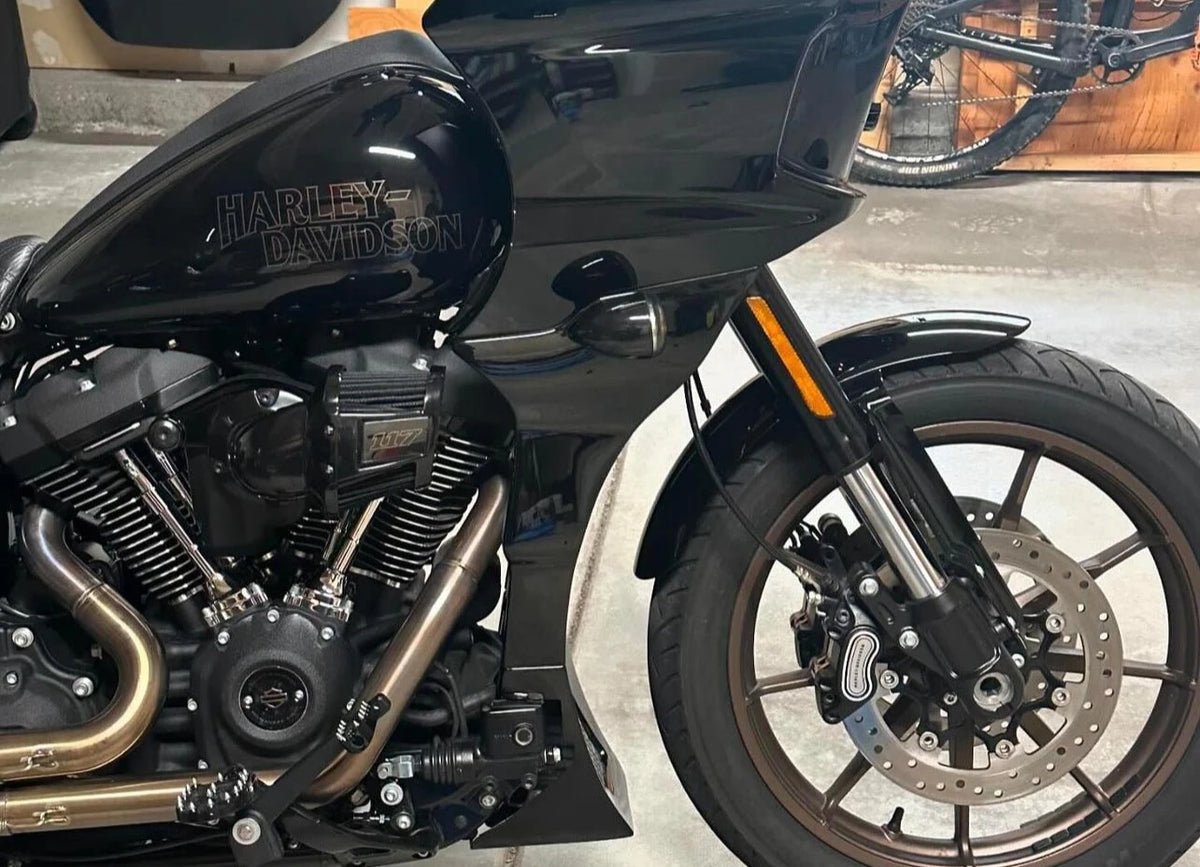 Cache de spoiler de carénage noir pour Harley Low Rider ST - vue 2