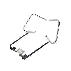Barre de protection chromée soutenant les sacoches d'une Harley-Davidson Touring - vue 7